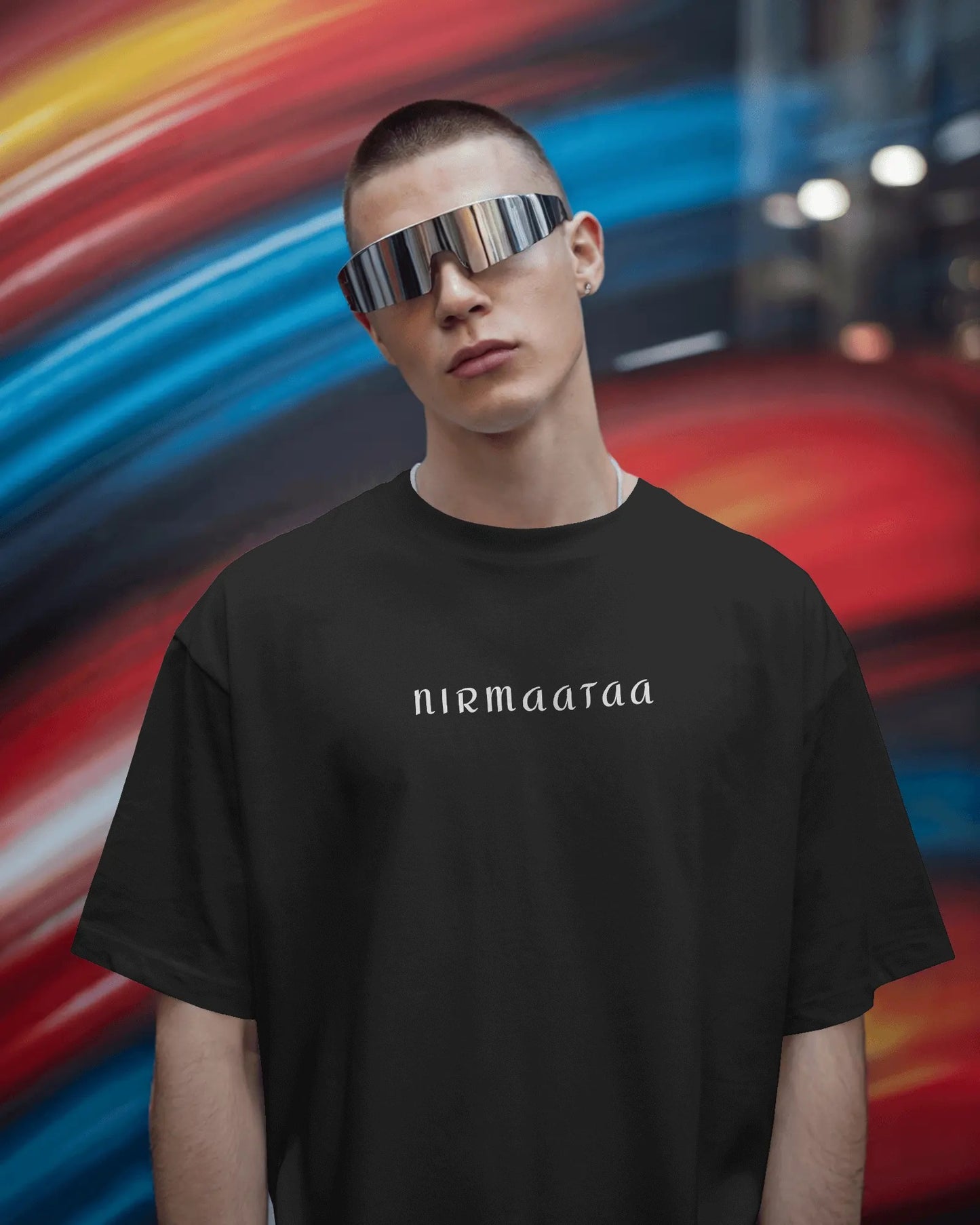 Oversized Nirmaataa